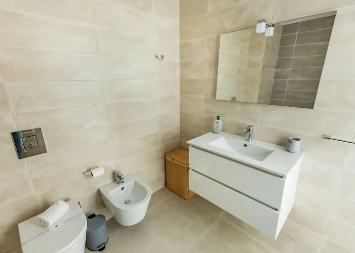 דירה Sunset - By Sch